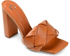 Journee Collection Maysie Pump